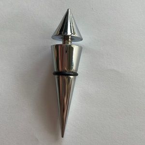 Heavy duty wine stopper, some dings